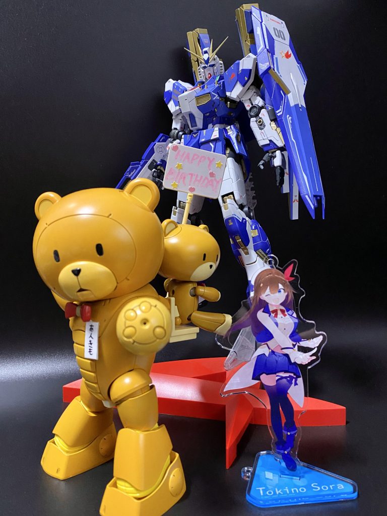 ガンプラは自由で楽しいですね。初めてのエアブラシ塗装でしたが、思った通りに作れると喜びもひとしおです。次は何を作ろうかな。