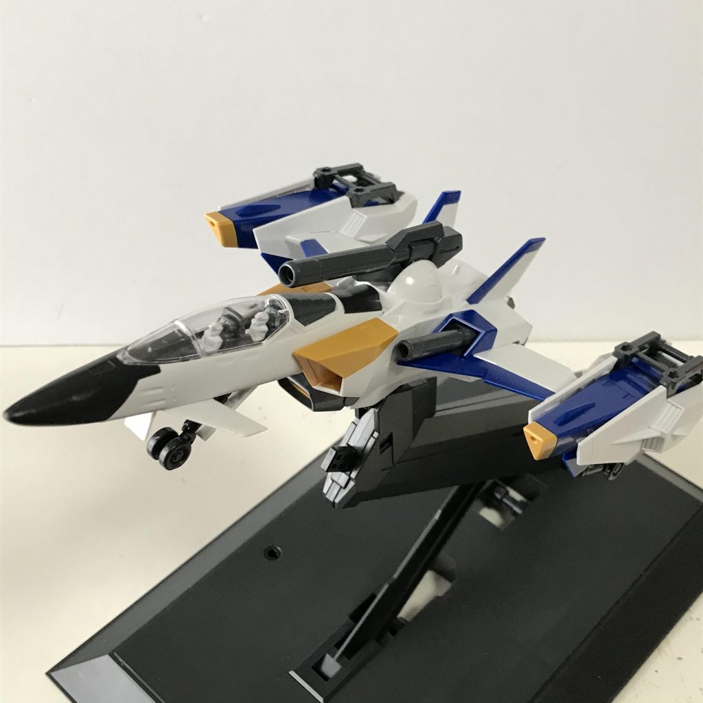 ちゃんとスカイグラスパーも作りましたが、おそらくすぐ保管箱行きです。個人的に全く萌えません。