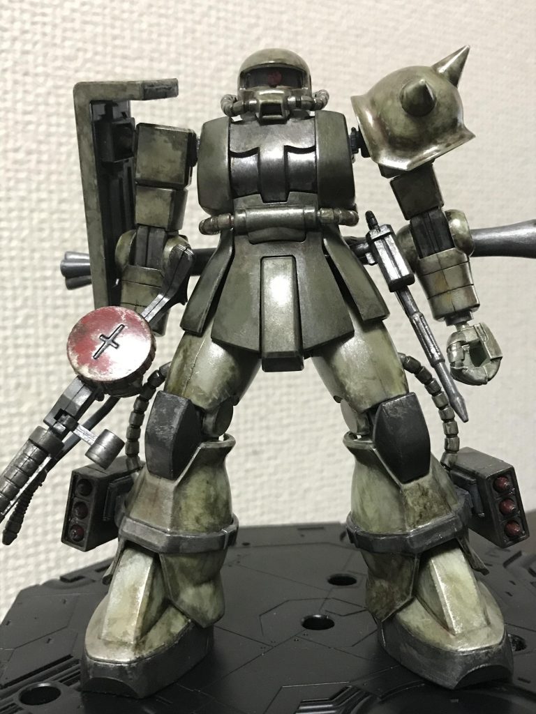 武装全部乗せ！！フルウェポンとは違うのですが、武装全部乗せというロマンはいいですね！ちなみに、マシンガンのマガジンが赤なのは何となくで、特に意味はありません（汗