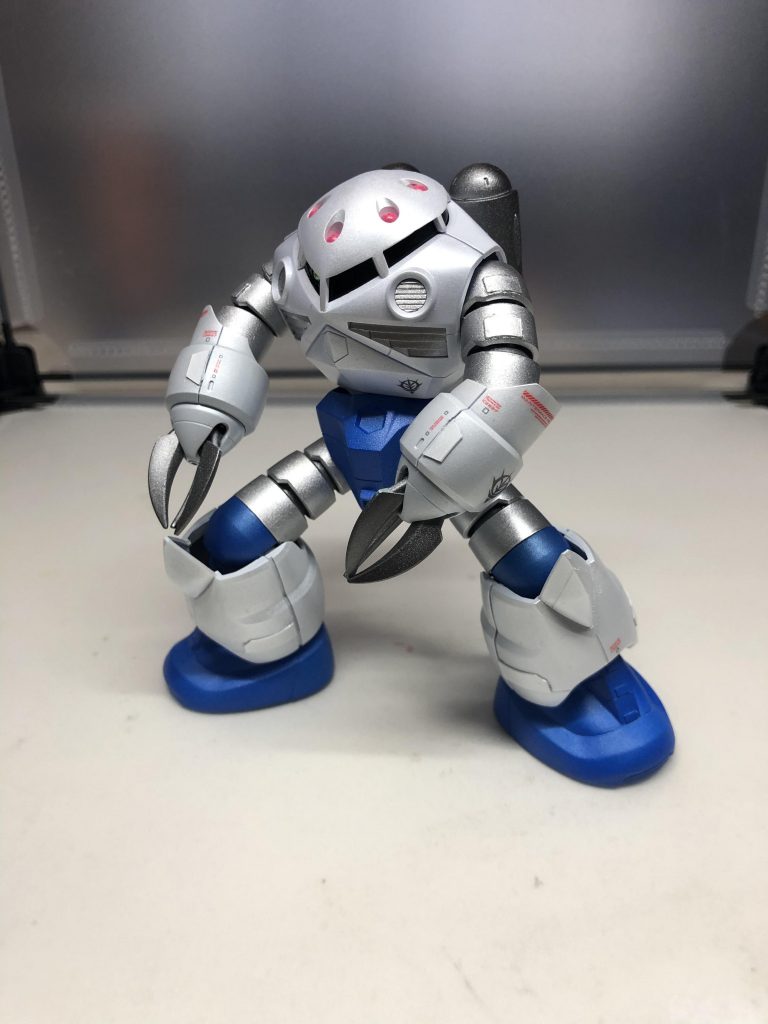 プラ板も少しやってみましたが、初めてだったのでなんか微妙ですね。加工するにしろデカール貼るにしろセンスが欲しいなと思いました。