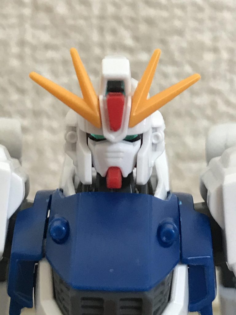 頭部は二種類付属しており、選んだ取り付けることができます