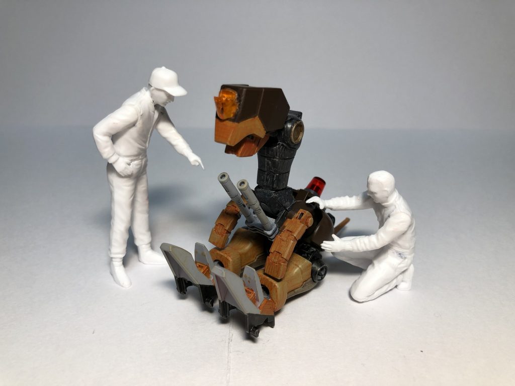 （使用パーツ）・頭...アスタロト余剰パーツ。・目...ユニオンフラッグのバイザー。・首...マツナガザクの腕。・脚の付け根...グリモア余剰パーツ。・脚...ドムトローペンの腕。・爪先...アスタロト余剰パーツ。tom（兄）「その腕のパーツ、ガンプラ違うんやないか？」tom（弟）「あーホンマや。ここだけチェルノ◯ルファの指、使てるがな」（お後がよろしいようで...）