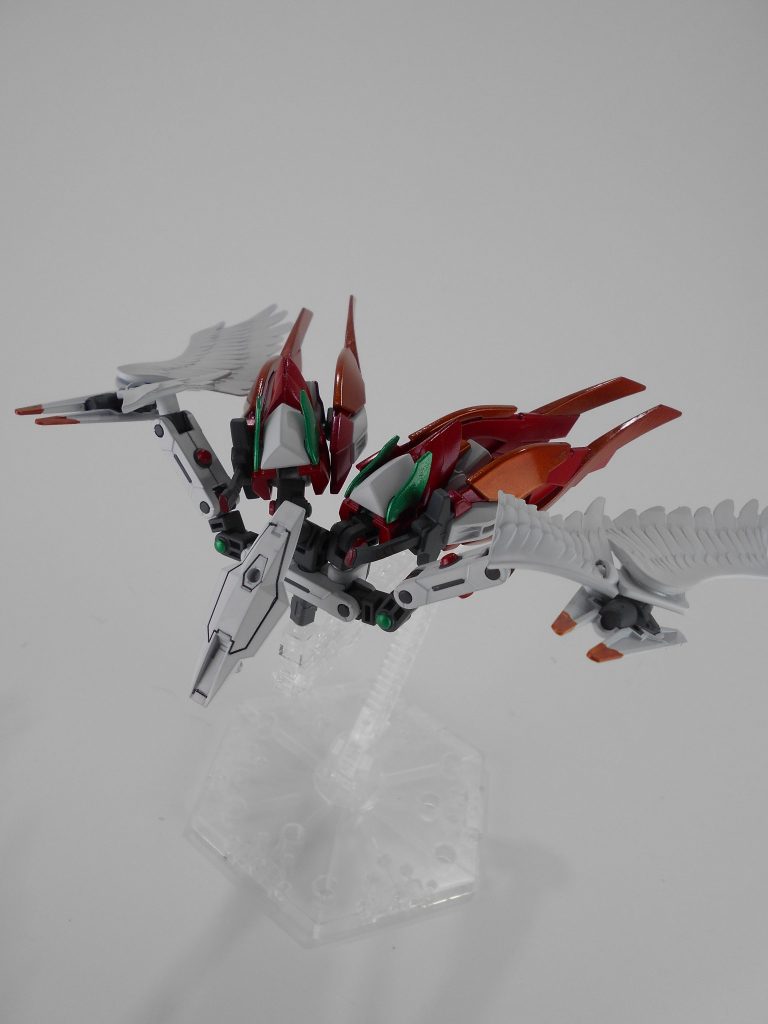 ウィングバインダーユニット。ゼロ炎のハイパーカレトヴルッフ、ゼロカスタムの翼と同等の性能を誇るバインダーがあり、ピットからバルカンで牽制が出来ます。