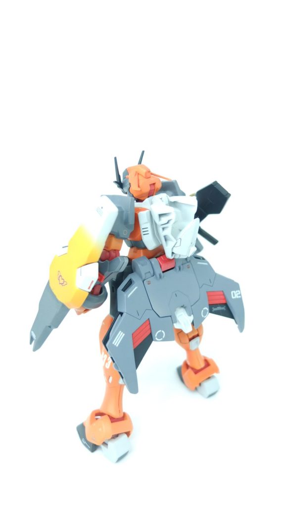 シールドのグラデは綺麗に決まりました唯一グラデを入れた箇所ですがきっちりと映えているので良かったと思います