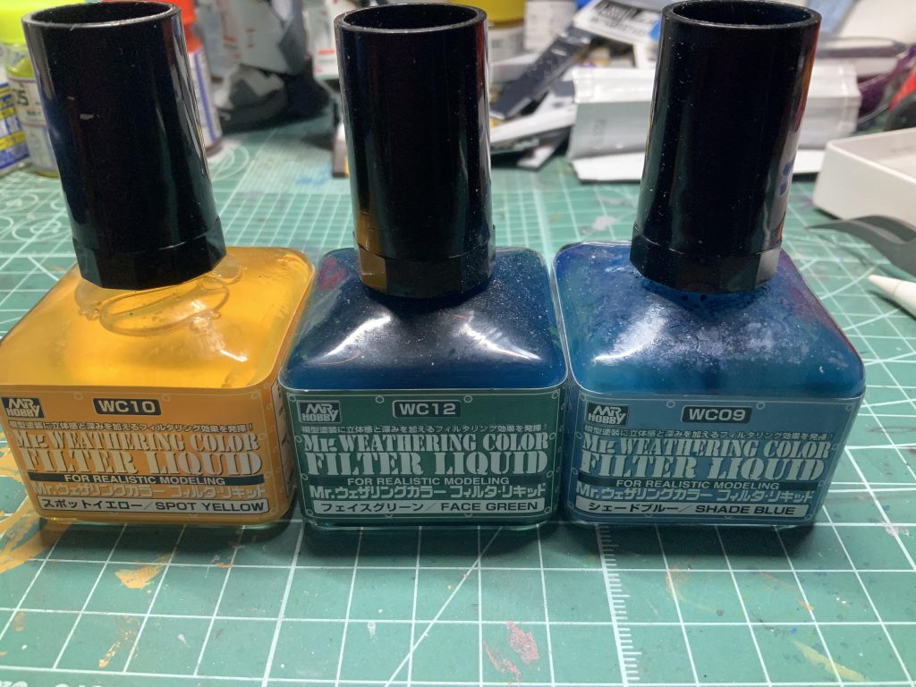 今回は汚しはシンプルにフィルタリキッドで　墨入れもこれで楽チン（≧∇≦）