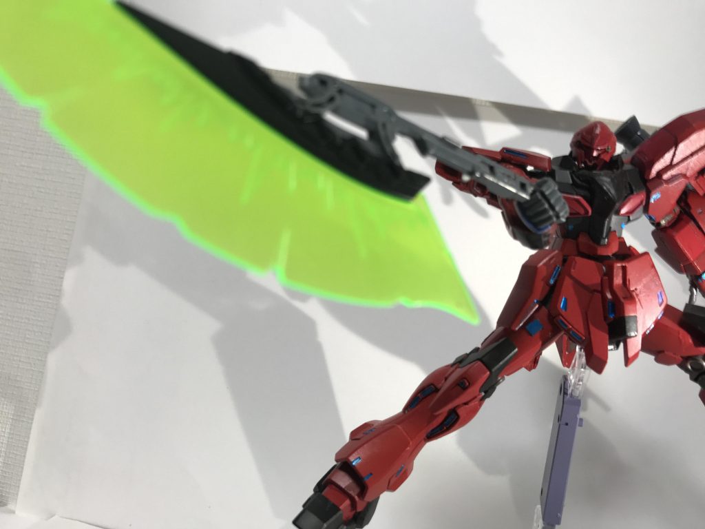 左右非対称です！