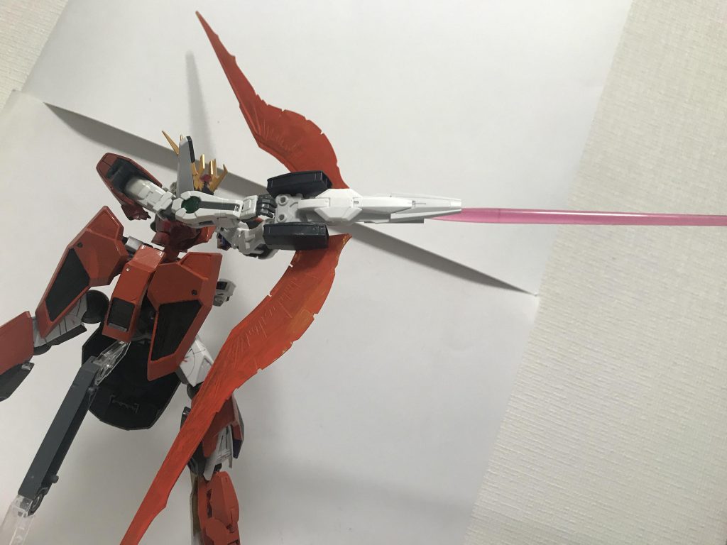 これ制作段階では飾りでした最後色塗り終わって弓ぽいと思いこうなりました