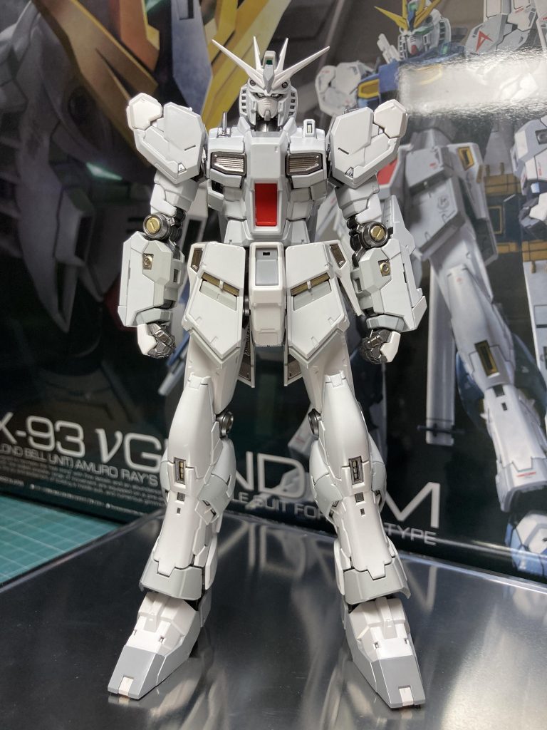 ガイアカラーのニュートラルグレー3色で塗り分け