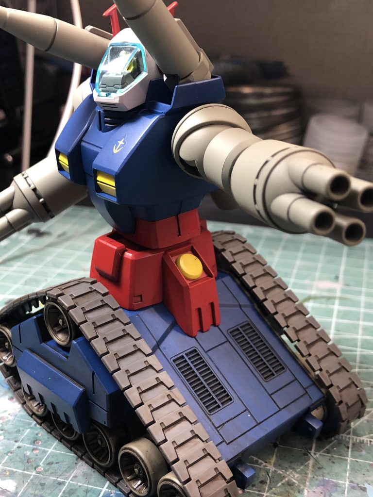 ボールジョイントなので後方射撃もお手の物👊