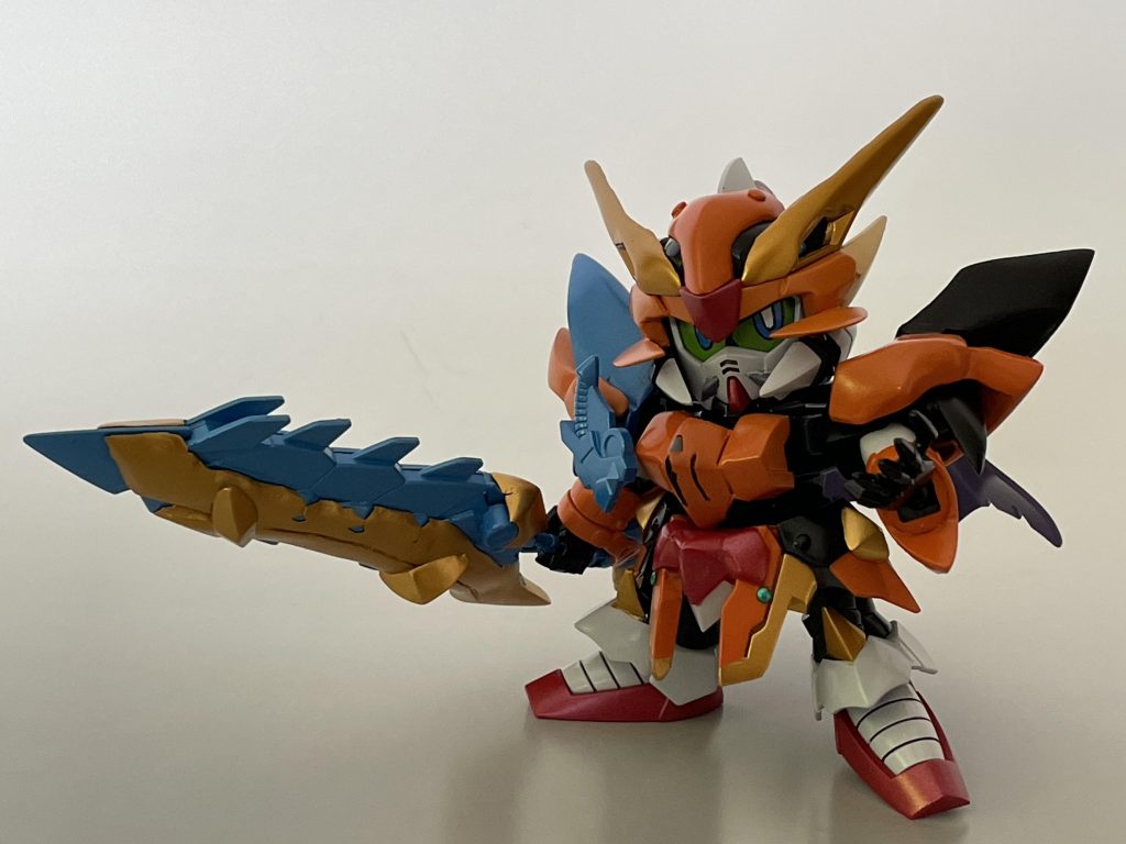 脚は右を4ミリ、左を2ミリ延長してポージングのバランスを取れるようにしました