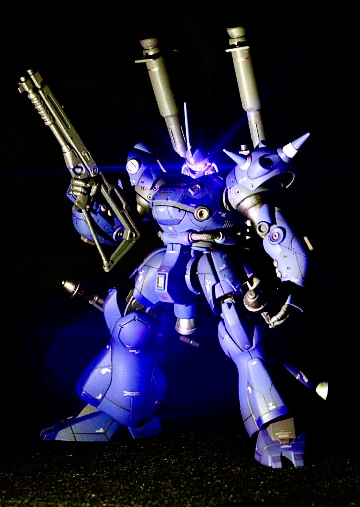 やっぱりケンプファーは夜の闇が似合いますね