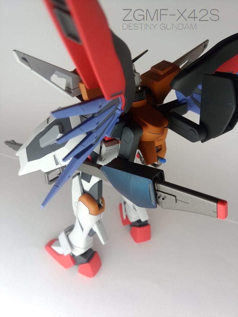 1/100 デスティニーガンダム–3枚目/制作者：しろもももぐ