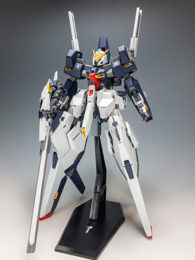 フルドドIIを取れば、白いハイゼンスレイIIになります。先にラー形態を見ると、だいぶシンプルに見えますね。