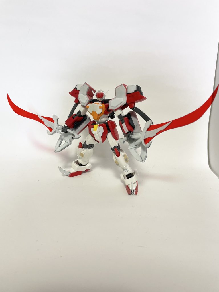 HGACガンダムヘビーアームズを2個使い、あとはプラ板で改造しています。