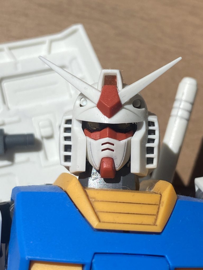 シールははらない主義なんでガンマカゴールドでぬりました‼️