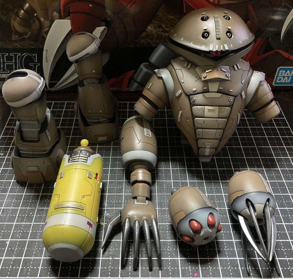 コワモテな感じしたかったので頭の隙間埋めてみたのですが、カモノハシみたいな顔になったんでこの時点では少し不安になりました(^◇^;)