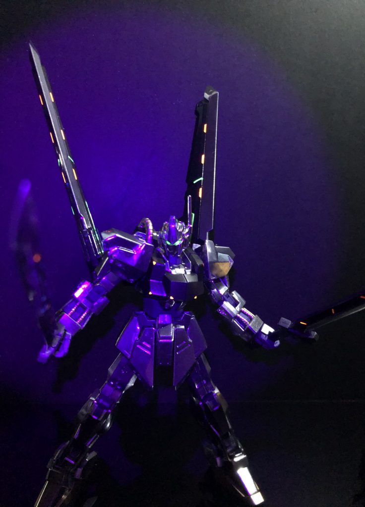 蛍光塗料でアクセントをつけました!