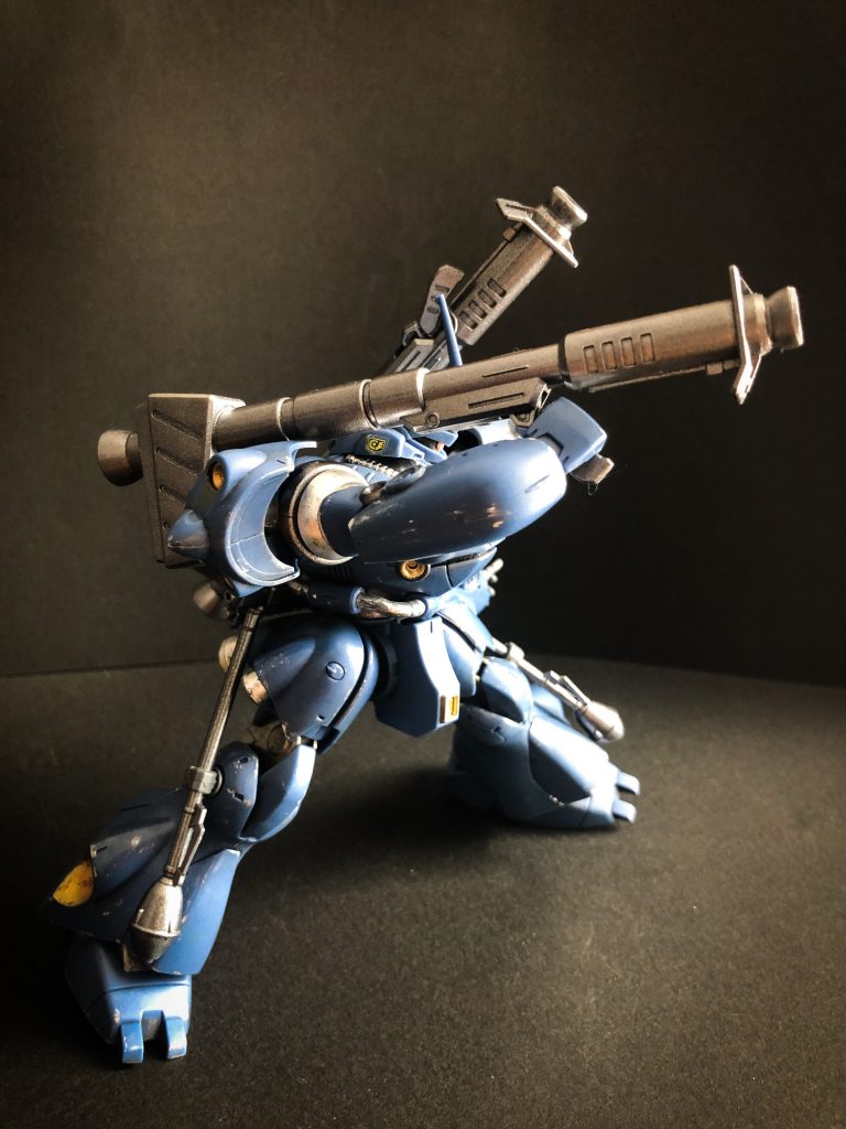 鳩胸と脚の形が好きです。この間ガーベラテトラを組んだのですが、こういう形が好みです。ケンプファーの方が脚長過ぎないバランスが良いですね。