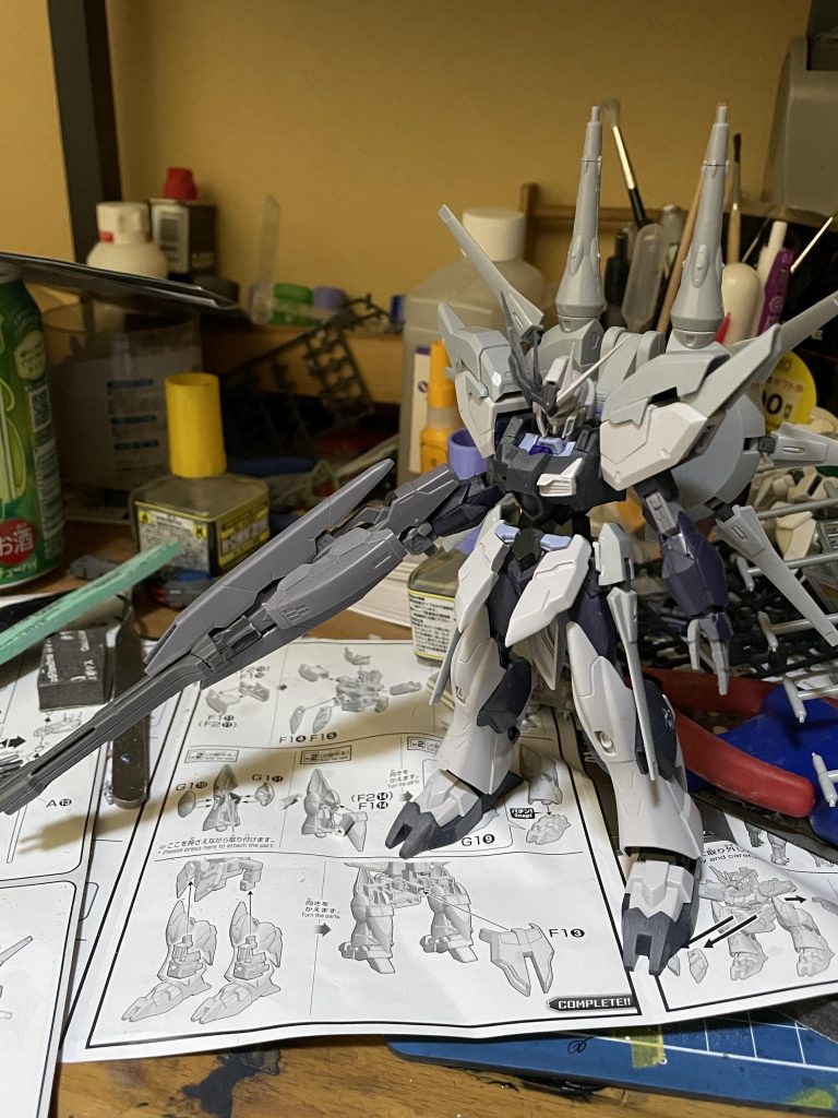 ドラグーンも普通通りに制作する予定でしたが、アルスならどうするかなーと考えてブレードを取り付けてみました。