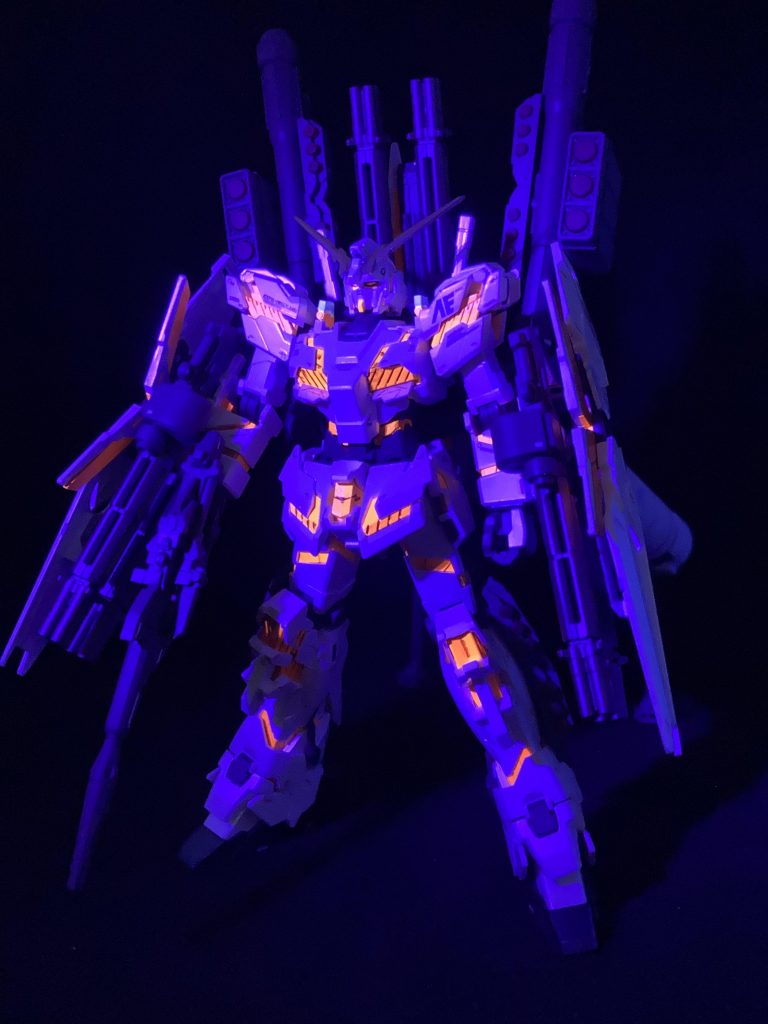 FAユニコーンガンダム エクストラフィニッシュ風 赤発光ver–2枚目/制作者：marion(まあ)