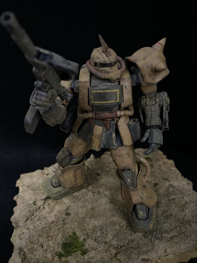 まだまだチッピングの調整が苦手で…練習あるのみです😌台座は適当に作ってあるものなので色々と他のプラモにも乱用してます(￣▽￣;)