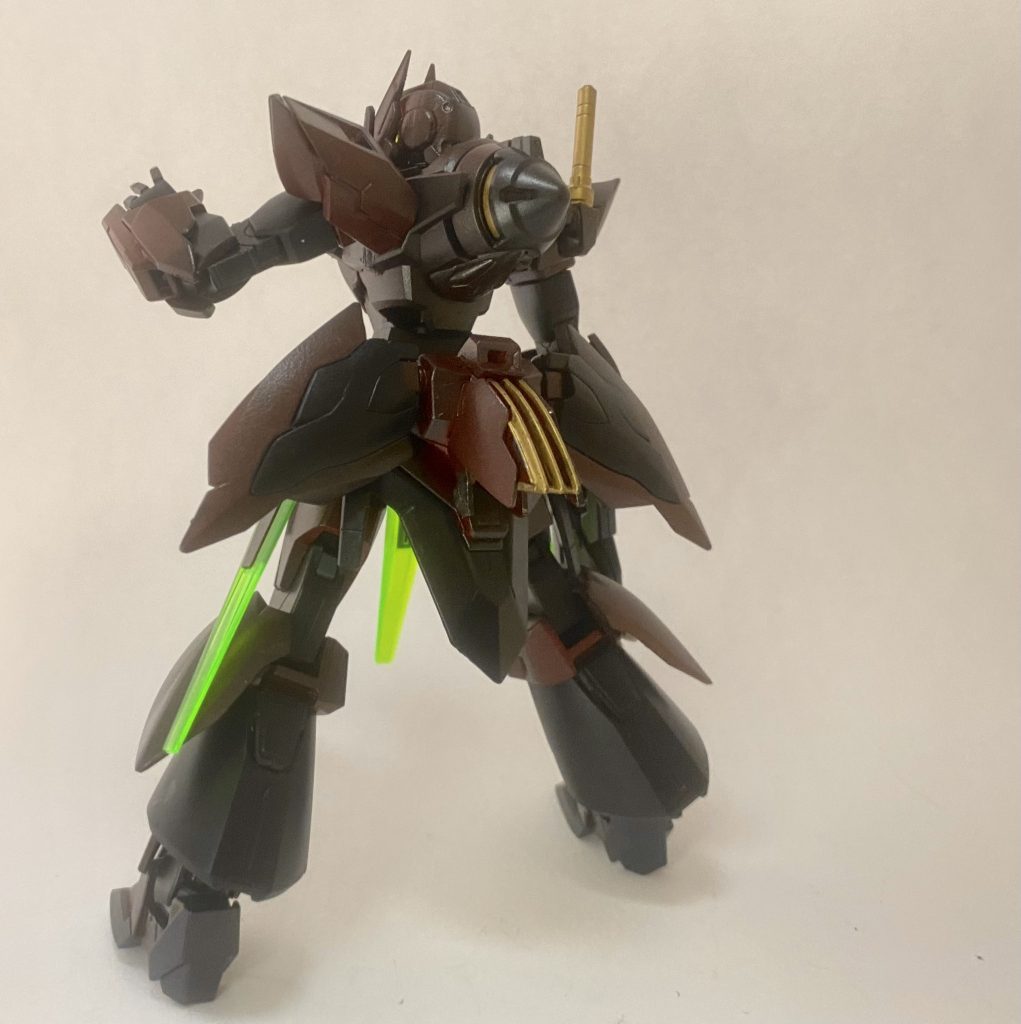 バックパックはGNドライヴと、下半身はヴェイガン系に近い感じね。まんまゼイドラのを持って来ました。