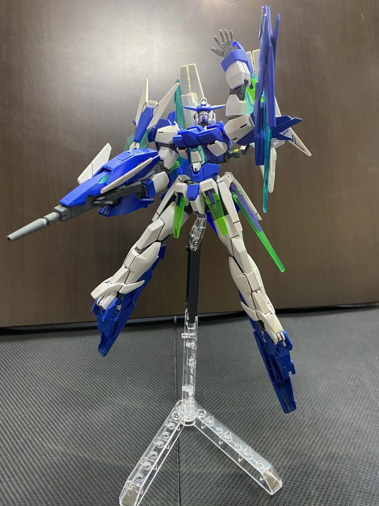 最後に三世代編キービジュアルっぽく。ガンダムAGEは自分にとってのファーストガンダムなので特別な想いがありますし10周年を迎えたのはなかなか感慨深いものがあります…7月には1/144スケールのAGEデカールも発売するのでそちらも貼ってあげたいところです。ご覧頂きありがとうございました!!