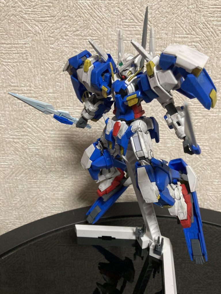 武器はリアルタッチマーカーの青で塗ってみました。濃すぎたと思いつつもめっちゃ切れそう！って勝手に思い、そのままにしてます。