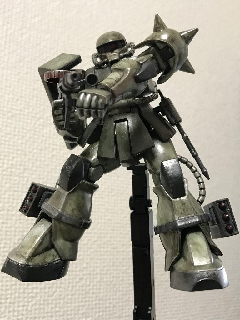 ザクマシンガン！！ザクといったら、やっぱりザクマシンガン！バズーカも似合いますが、個人的にはマシンガン派です！