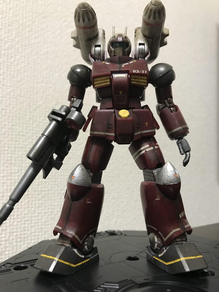 スプレーミサイルランチャーを選択!今キットにはスプレーミサイルランチャーが付属していたので、キャノンを取り外し、スプレーミサイルランチャーを選択しましたキャノンもかっこいいですけど、ミサイルランチャーもかっこいいですね!