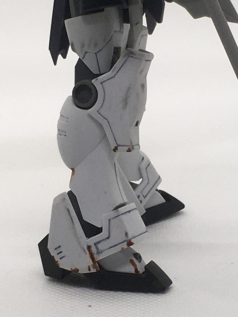 普段やらないウェザリングをやってみましたTV第1話の初登場シーンが印象深いので、初登場時の任務完了後のイメージ