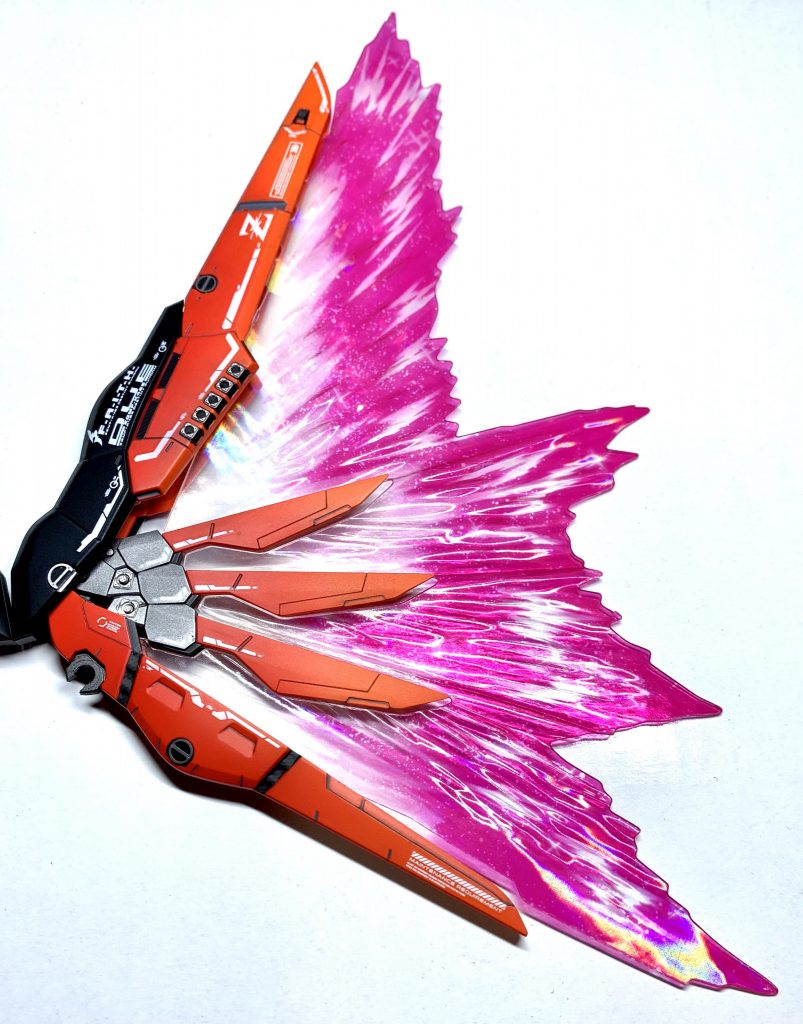 光の翼に合うかなと赤、オレンジのグラデーションかけてみましたがどうでょうか分かりにくいか