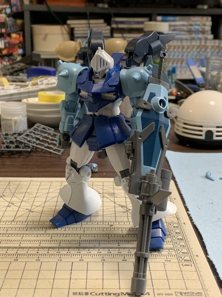 腕は見たまんまグフカスタム