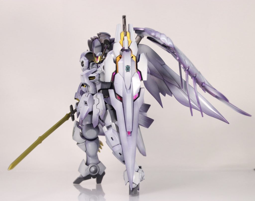 ギミックを展開するとバリアフィールドを発生させます