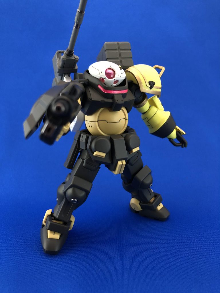 決めポーズ！グリモアは下半身が特にかっこいいと思っています。