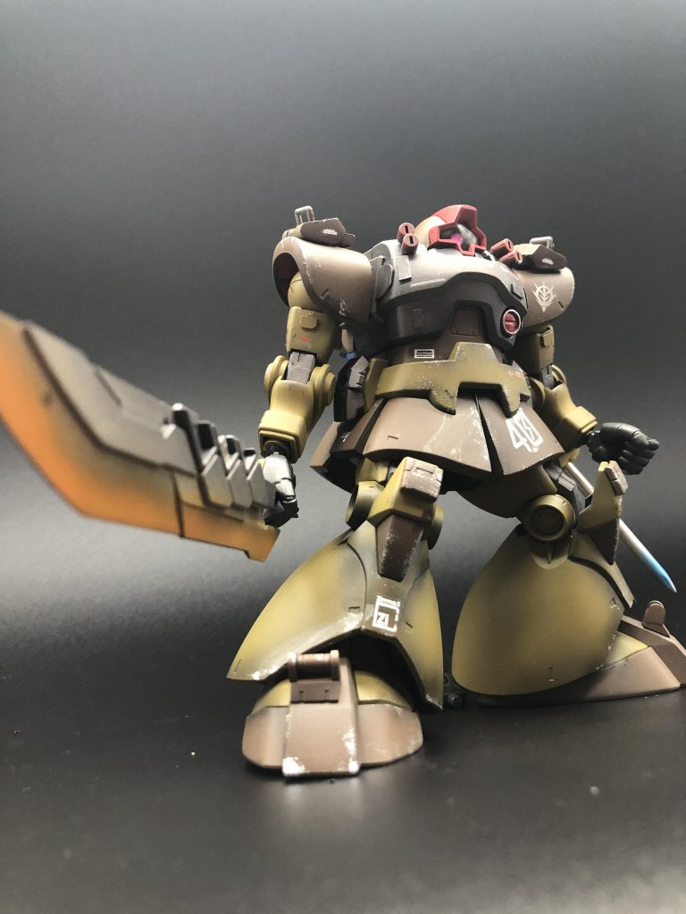 大剣はコトブキヤのウェポンシリーズから。持ち手の部分を削っただけで、そのまま使ってます