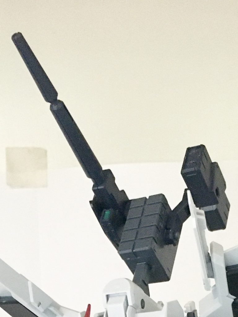 マルチランチャー。ビームとミサイルの使い分けが可能な砲塔。