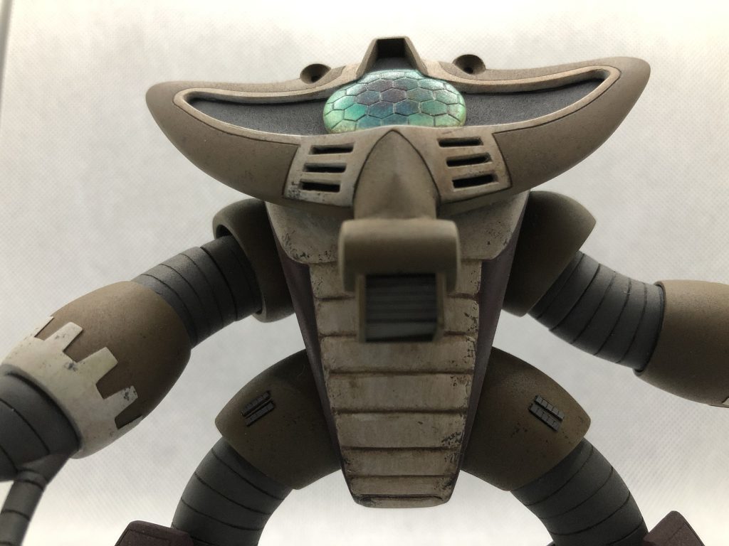 アッグガイ大地に立つ