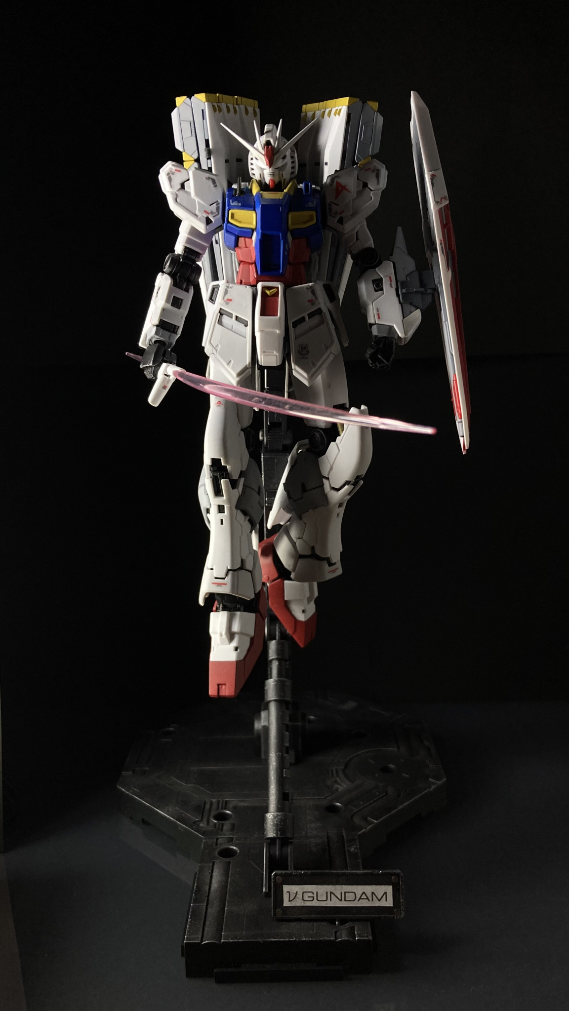 RG hi-ν ガンダム トリコロールカラー（赤白黒） - 模型/プラモデル