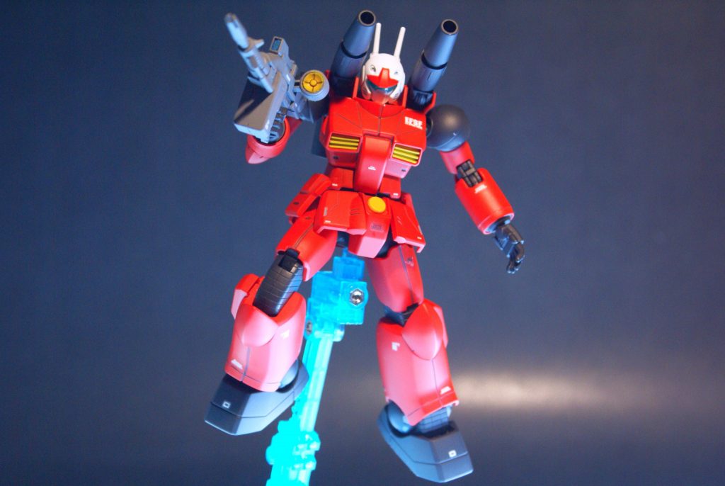 敵を追ってジャンプしてる感じ。連邦マークがお気に入りです。