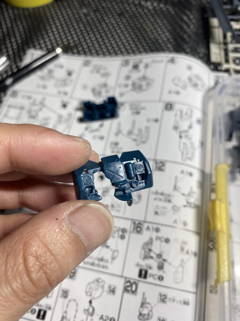 こちらが成形不良のパーツです！