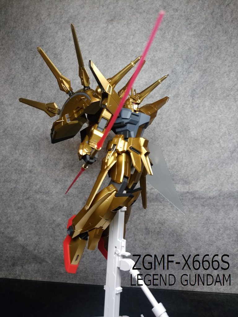 1/100 レジェンドガンダム–5枚目/制作者：しろもももぐ