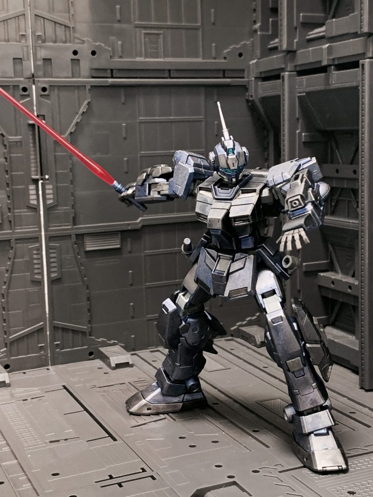 通常形態でビームサーベル。