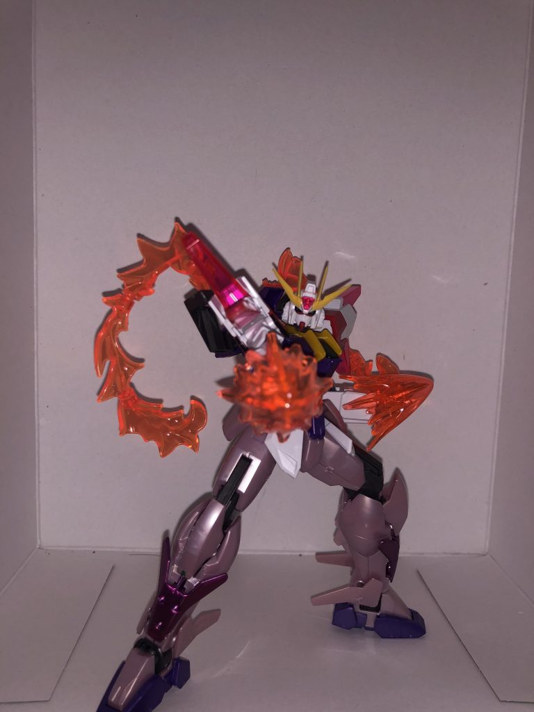 通常時はバーニングエフェクトが2本ダブルオースカイのバックパックから出力しています