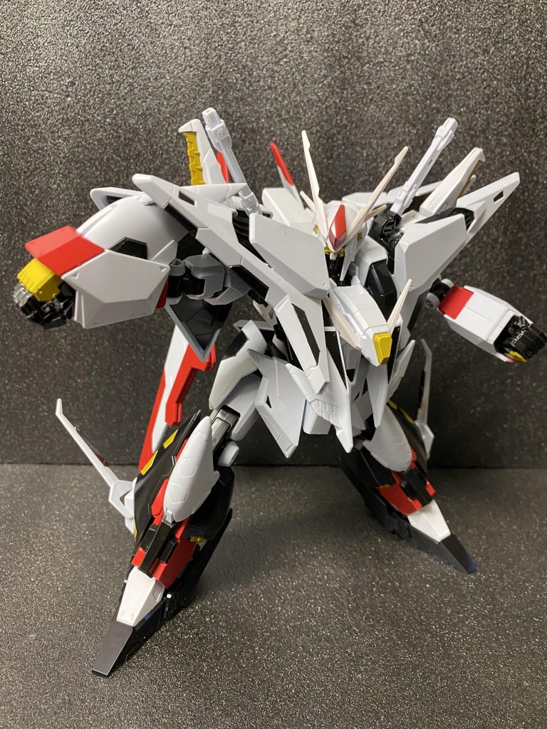 Ξガンダムって徒手空拳で戦闘とかまずしないだろうけどすごく似合う気がします。