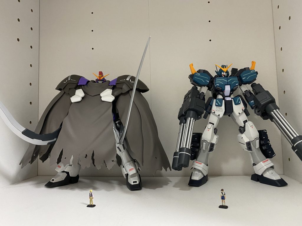 サンドロックと並べて。あとは死神さんがいれば、地球降下直前の画を再現できる…!