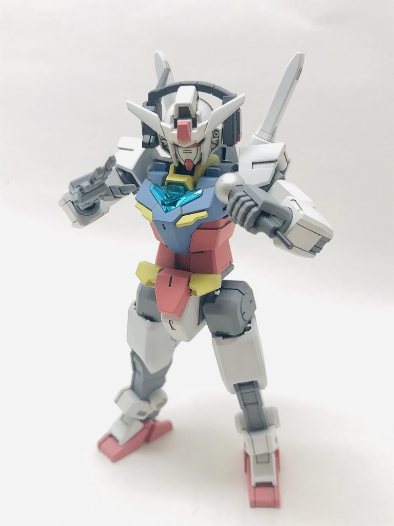 ジオンと連邦のコラボというイメージでコアガンダムは初代ガンダムカラーに。裏テーマはラブアンドピースです。