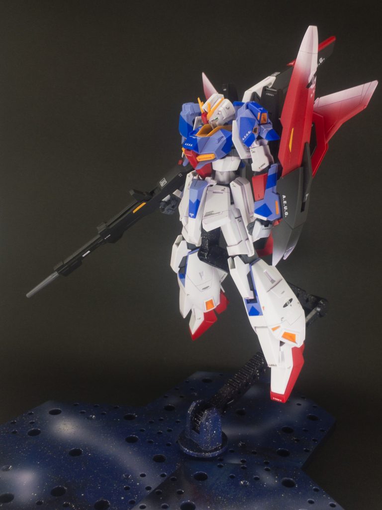 ◯以前別の作品用に作った宇宙模様スタンドに設置。