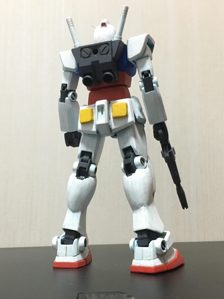 背面ふくらはぎから足首にかけてのラインが気に入らなかったので変更。なお、アンクルアーマーにネオジム磁石を仕込んで後ハメできるようにしてます。が、あんまり便利にはならなかったです(足首だけマグネットコーティング！というネタにしてもイマイチ面白くないなあ……)。