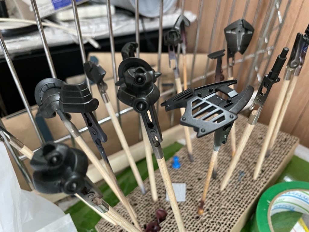 下地から試行錯誤しながら調色、塗装しました。